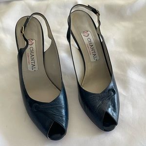 Chantal , size 8 1/2 b , Made in Italy, sling back vintage pumps Cobalt blue